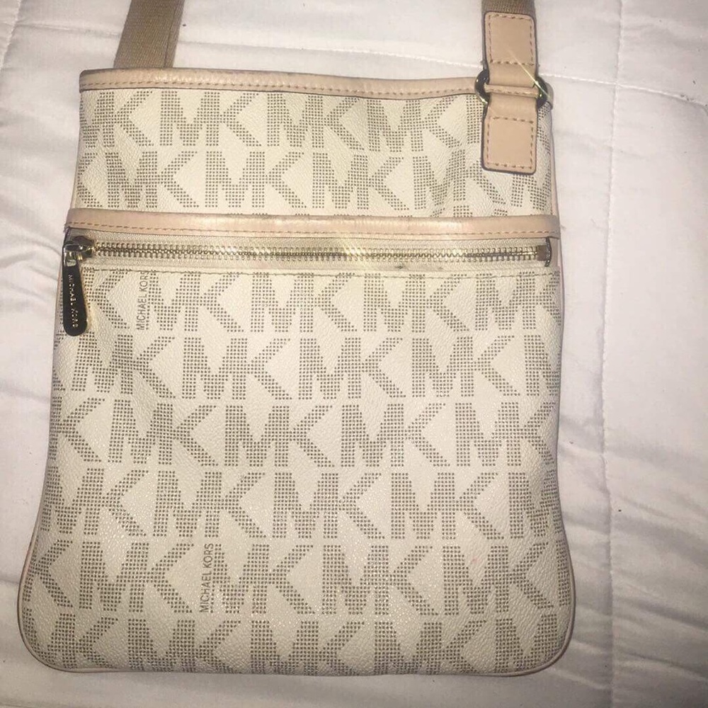 Michael kors  jet set white crossbody
